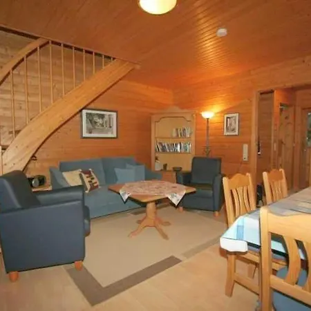 Ferienhaus Naturerlebnisdorf Blauvogel 1 *
